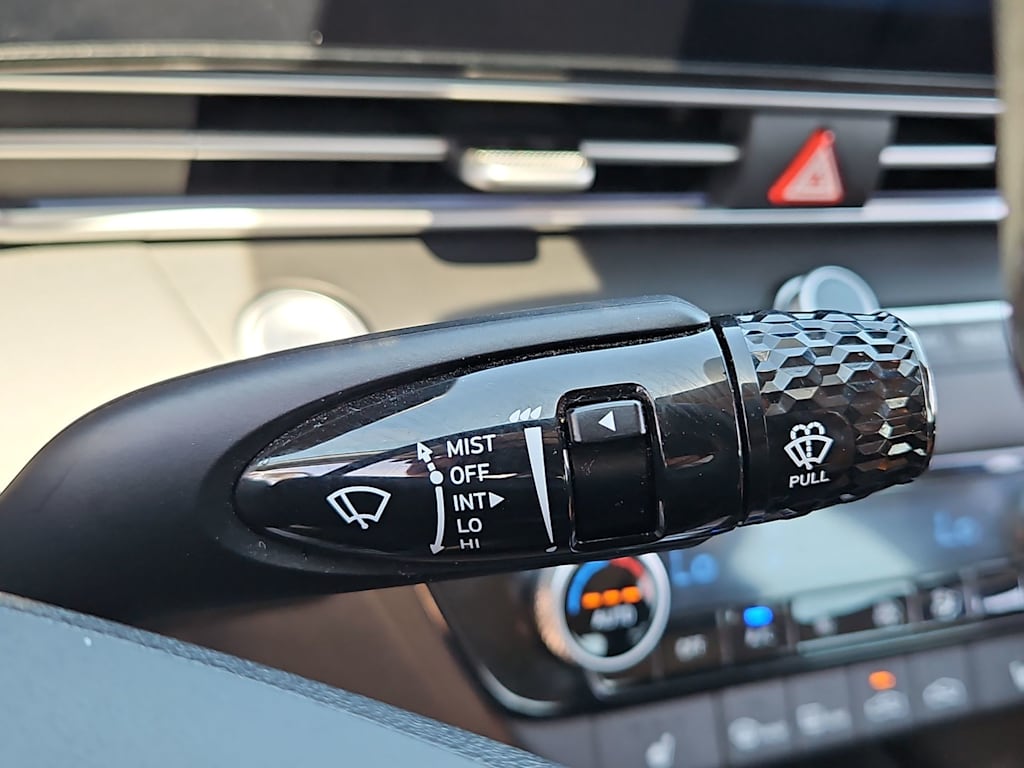 Thumbnail: 2025 Hyundai Elantra - 30