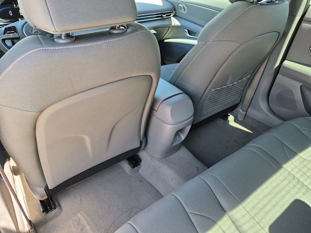 Thumbnail: 2026 Hyundai Elantra - 13
