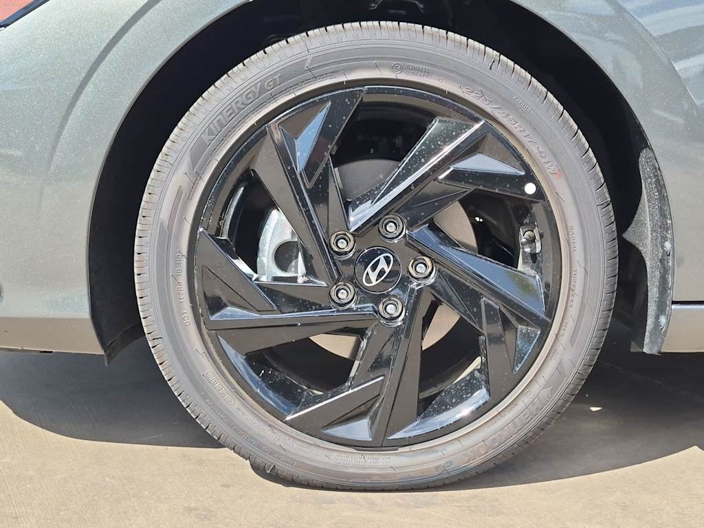 Thumbnail: 2026 Hyundai Elantra - 8