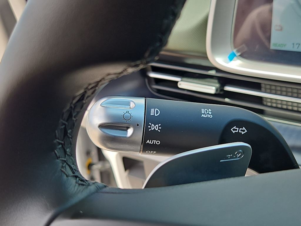 Thumbnail: 2023 Hyundai Ioniq 6 - 29