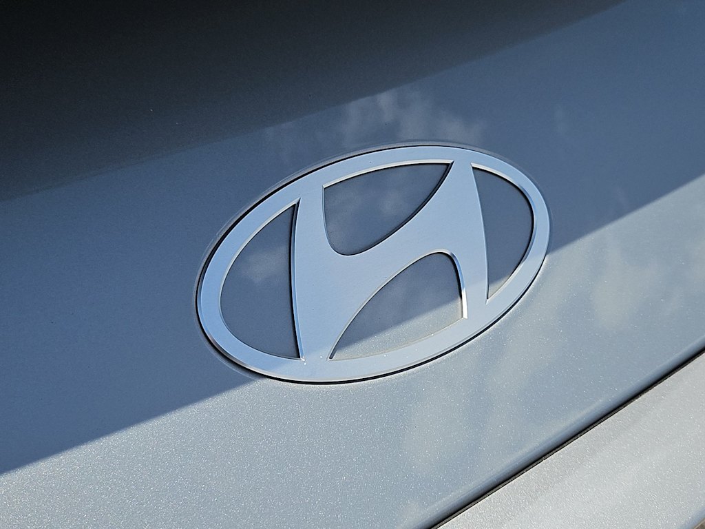 Thumbnail: 2023 Hyundai Ioniq 6 - 6