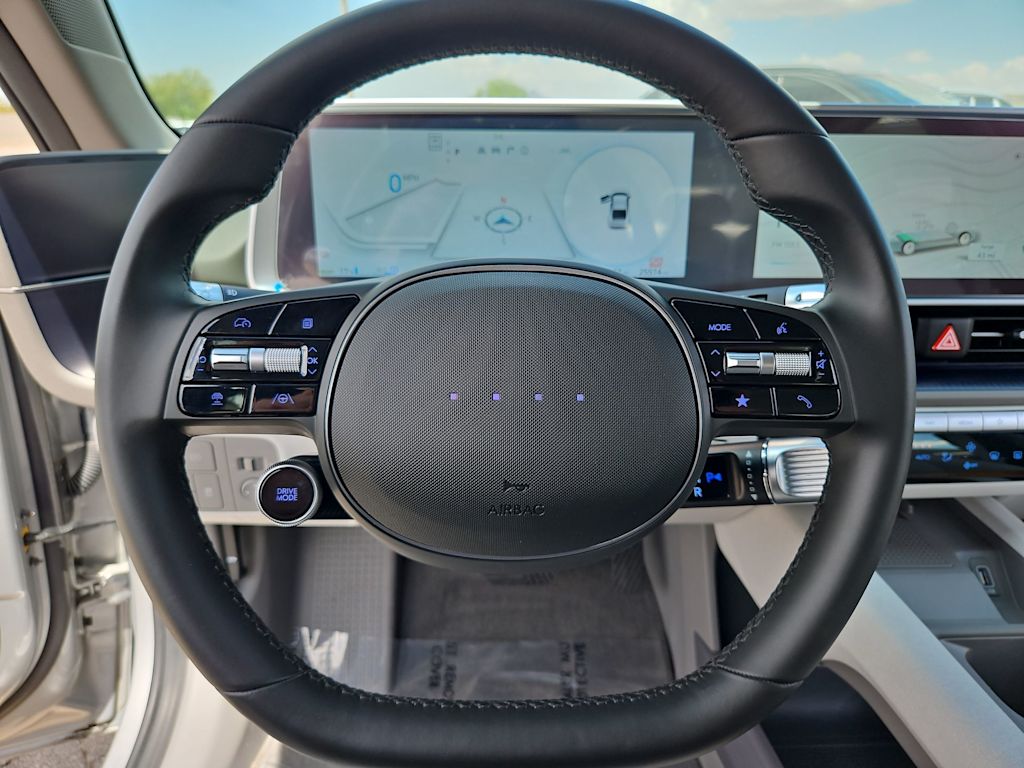 Thumbnail: 2023 Hyundai Ioniq 6 - 10
