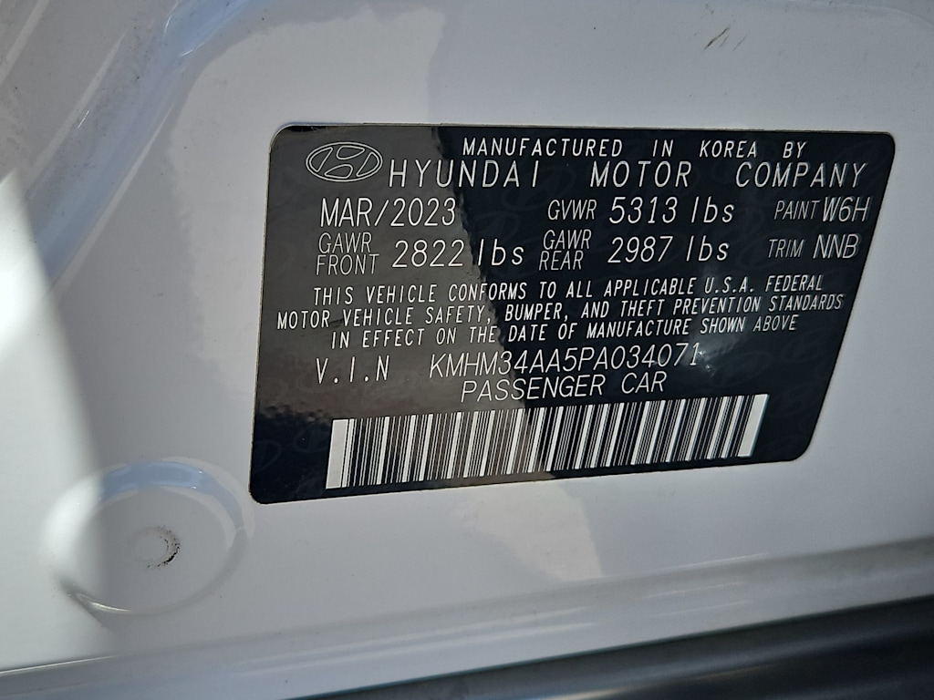 Thumbnail: 2023 Hyundai Ioniq 6 - 18