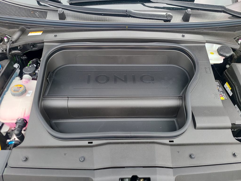 Thumbnail: 2023 Hyundai Ioniq 6 - 7