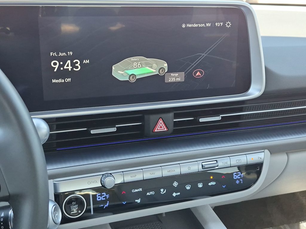 Thumbnail: 2023 Hyundai Ioniq 6 - 29