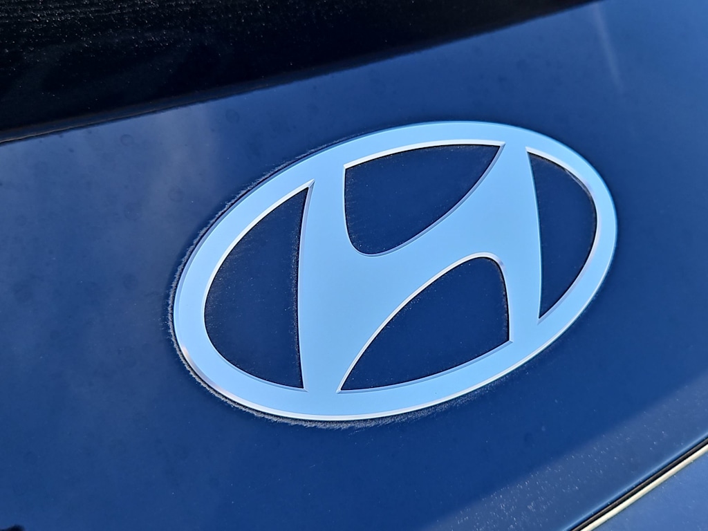 Thumbnail: 2023 Hyundai Ioniq 6 - 6