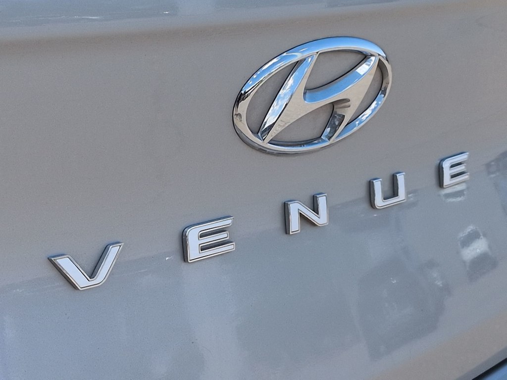 Thumbnail: 2021 Hyundai Venue - 26