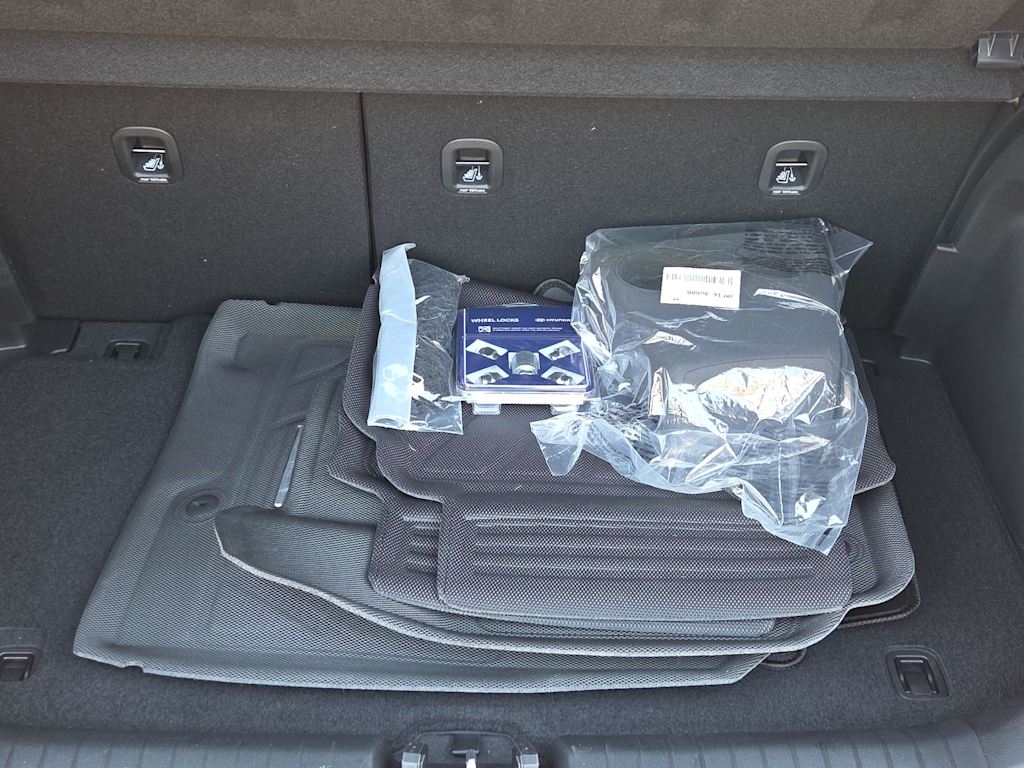 Thumbnail: 2025 Hyundai Venue - 18