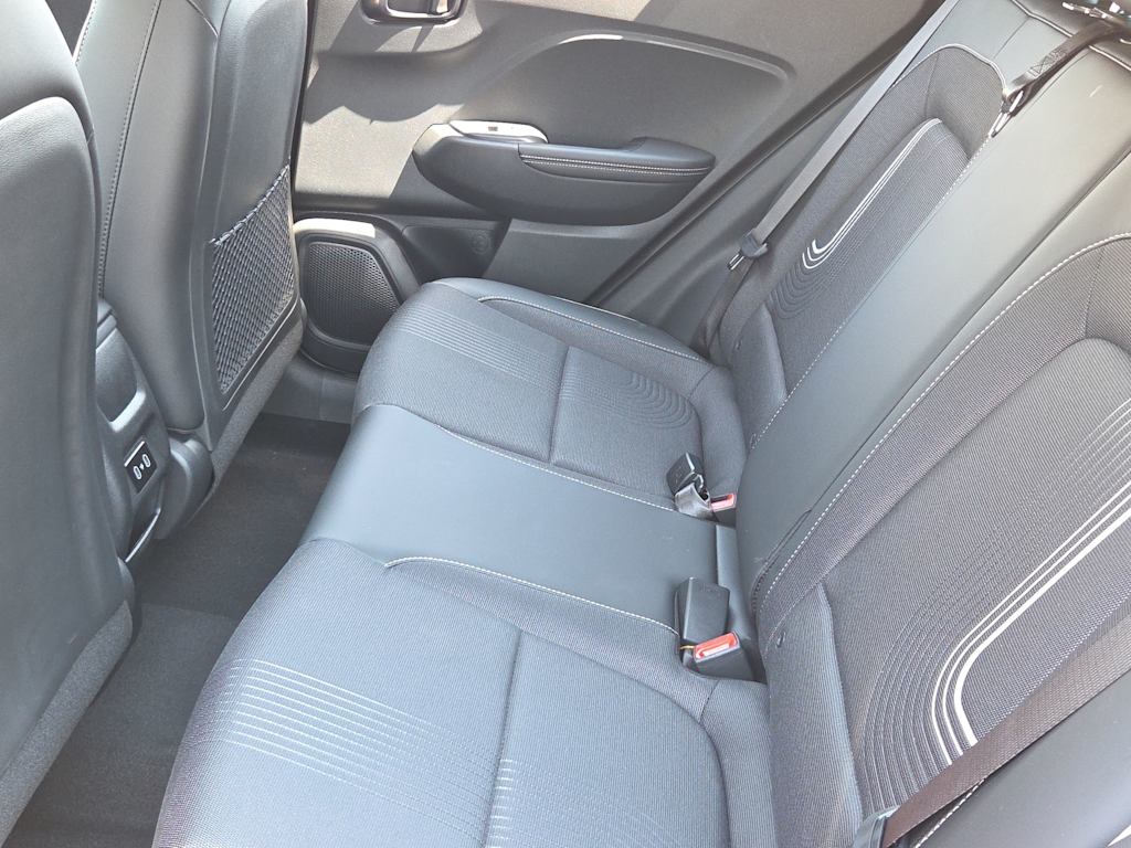 Thumbnail: 2025 Hyundai Venue - 25