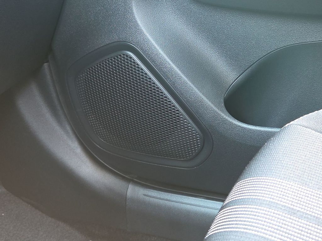 Thumbnail: 2025 Hyundai Venue - 32