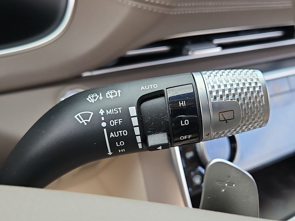 Thumbnail: 2022 Genesis GV80 - 32