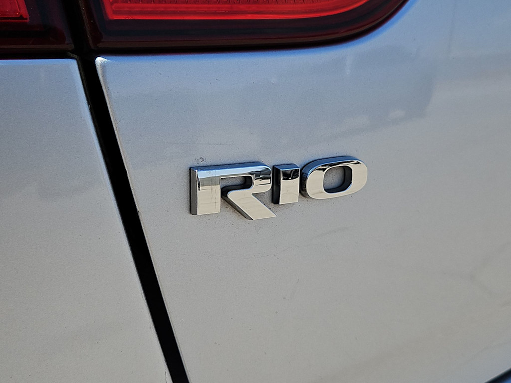 Thumbnail: 2012 Kia Rio - 24