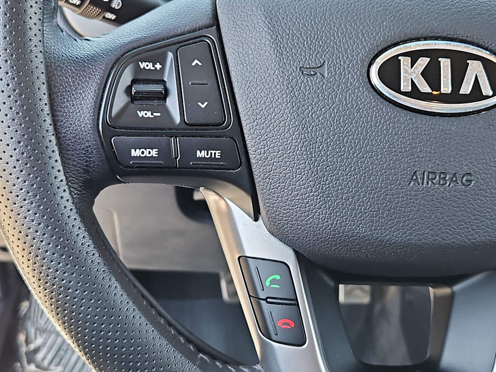 Thumbnail: 2012 Kia Rio - 28