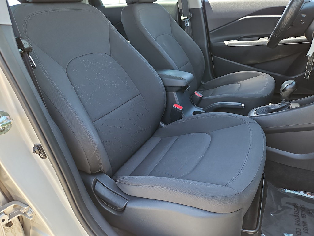 Thumbnail: 2012 Kia Rio - 27
