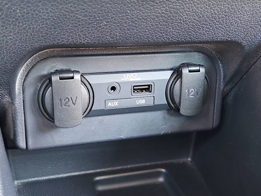 Thumbnail: 2012 Kia Rio - 33