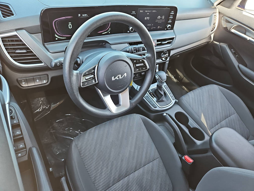 Thumbnail: 2024 Kia Seltos - 2