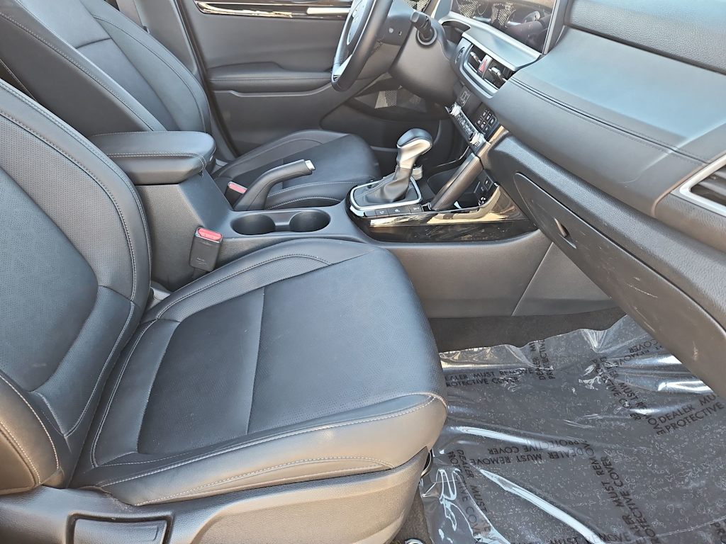 Thumbnail: 2024 Kia Seltos - 11