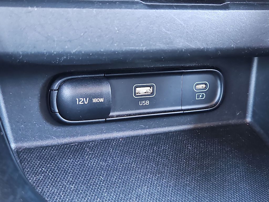 Thumbnail: 2024 Kia Seltos - 36