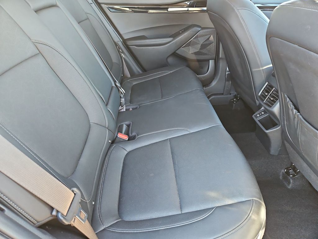 Thumbnail: 2024 Kia Seltos - 28