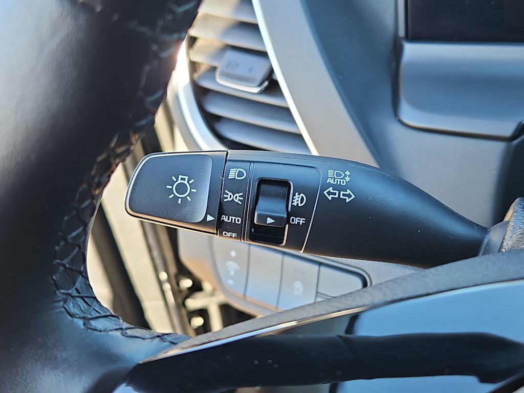 Thumbnail: 2024 Kia Seltos - 32