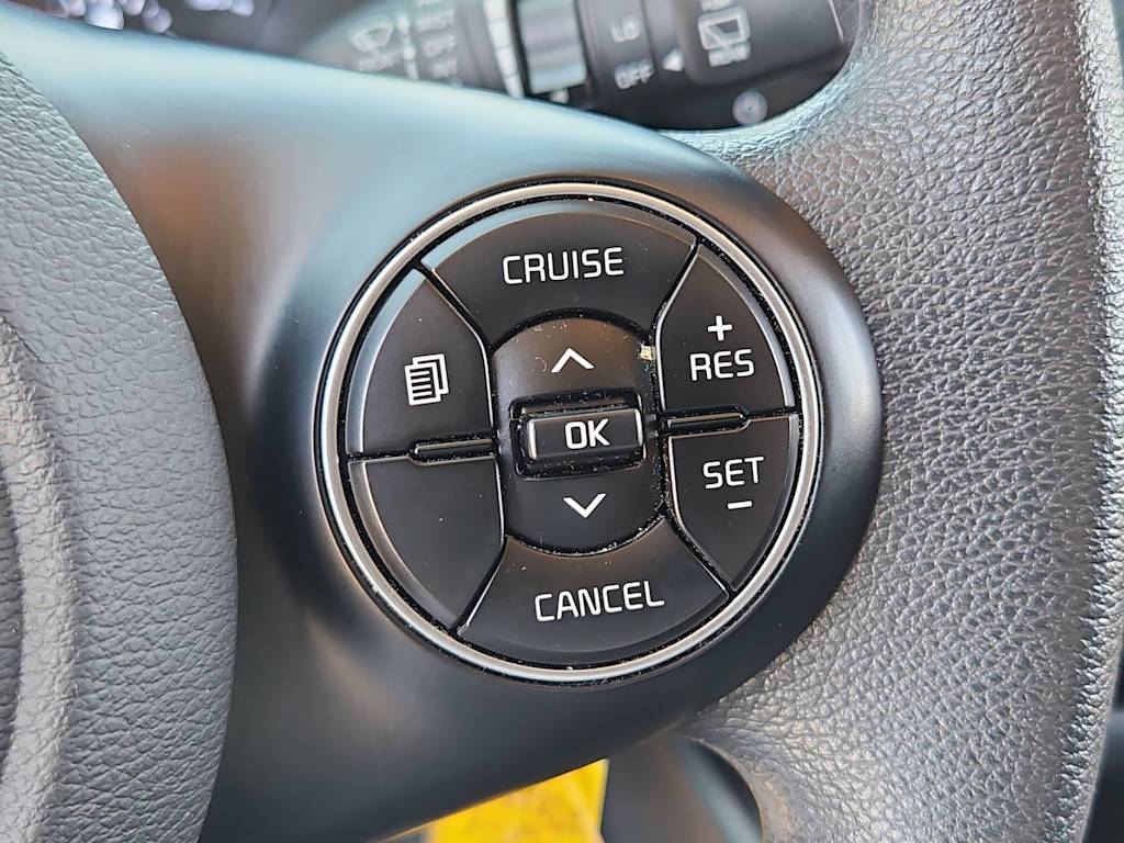 Thumbnail: 2022 Kia Soul - 29
