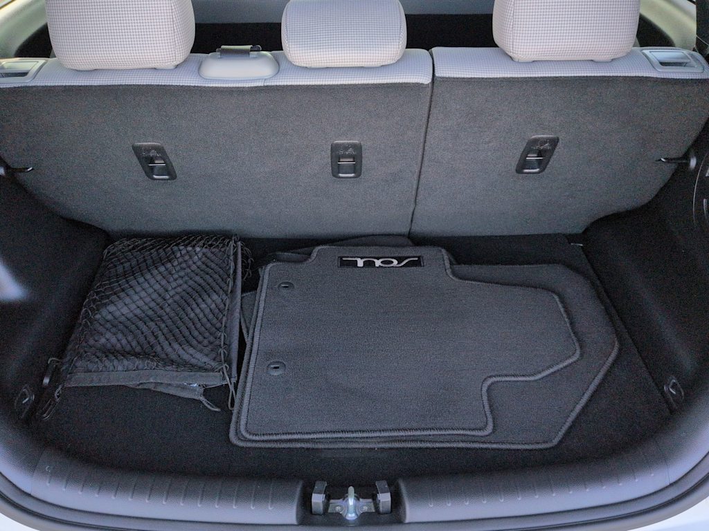 Thumbnail: 2017 Kia Soul - 17