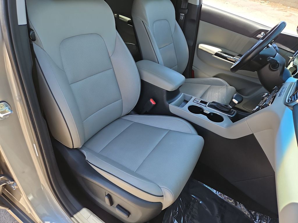 Thumbnail: 2021 Kia Sportage - 12