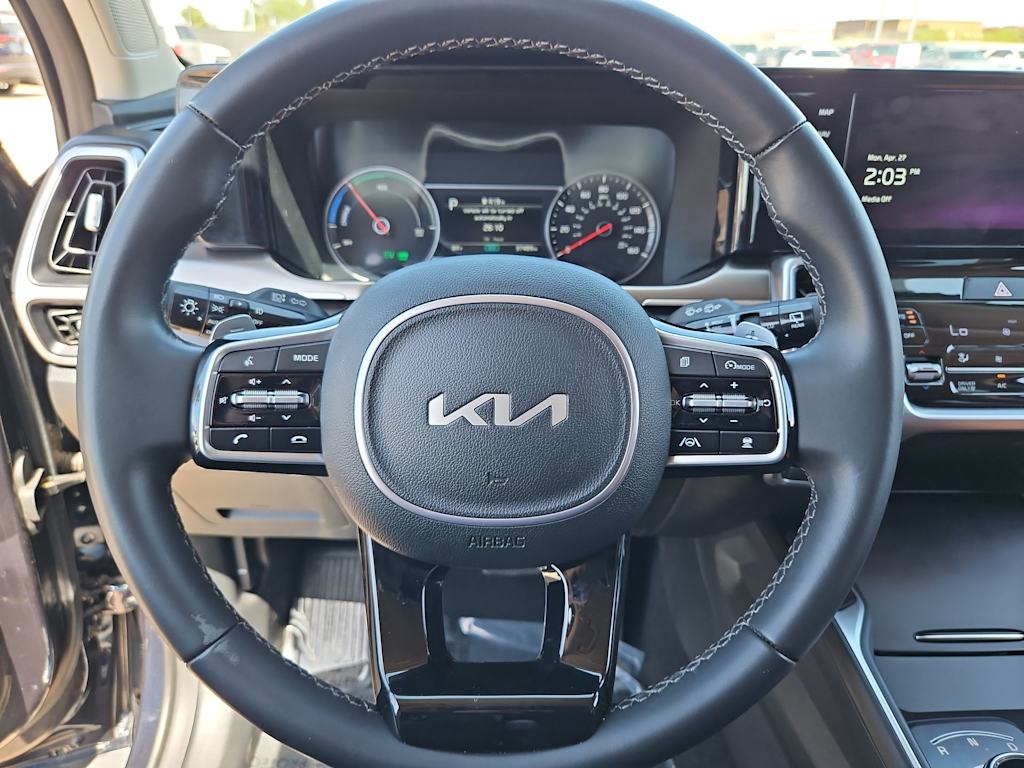 Thumbnail: 2023 Kia Sorento - 15
