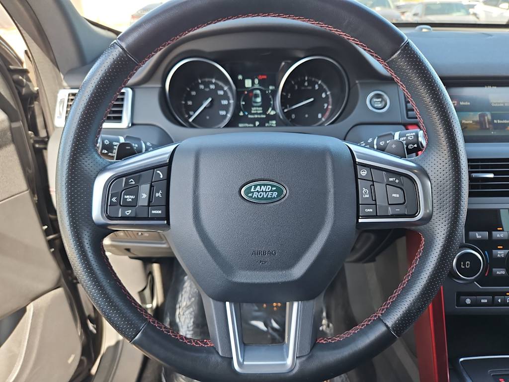 Thumbnail: 2019 Land Rover Discovery Sport - 13