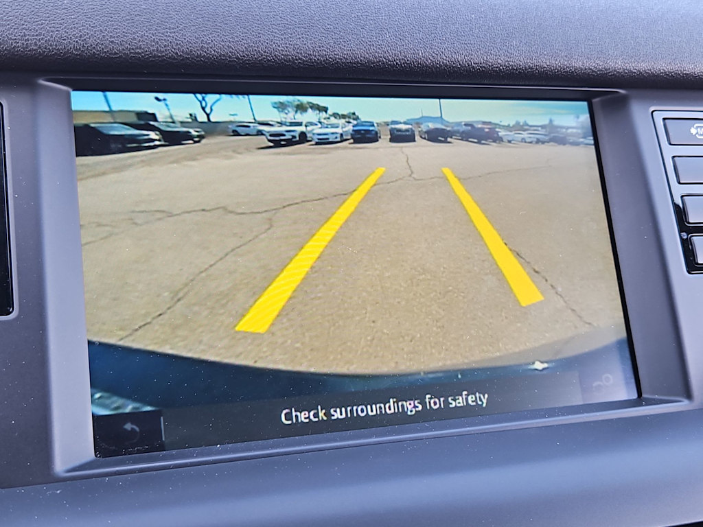 Thumbnail: 2019 Land Rover Discovery Sport - 34