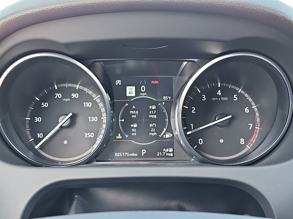 Thumbnail: 2019 Land Rover Discovery Sport - 16