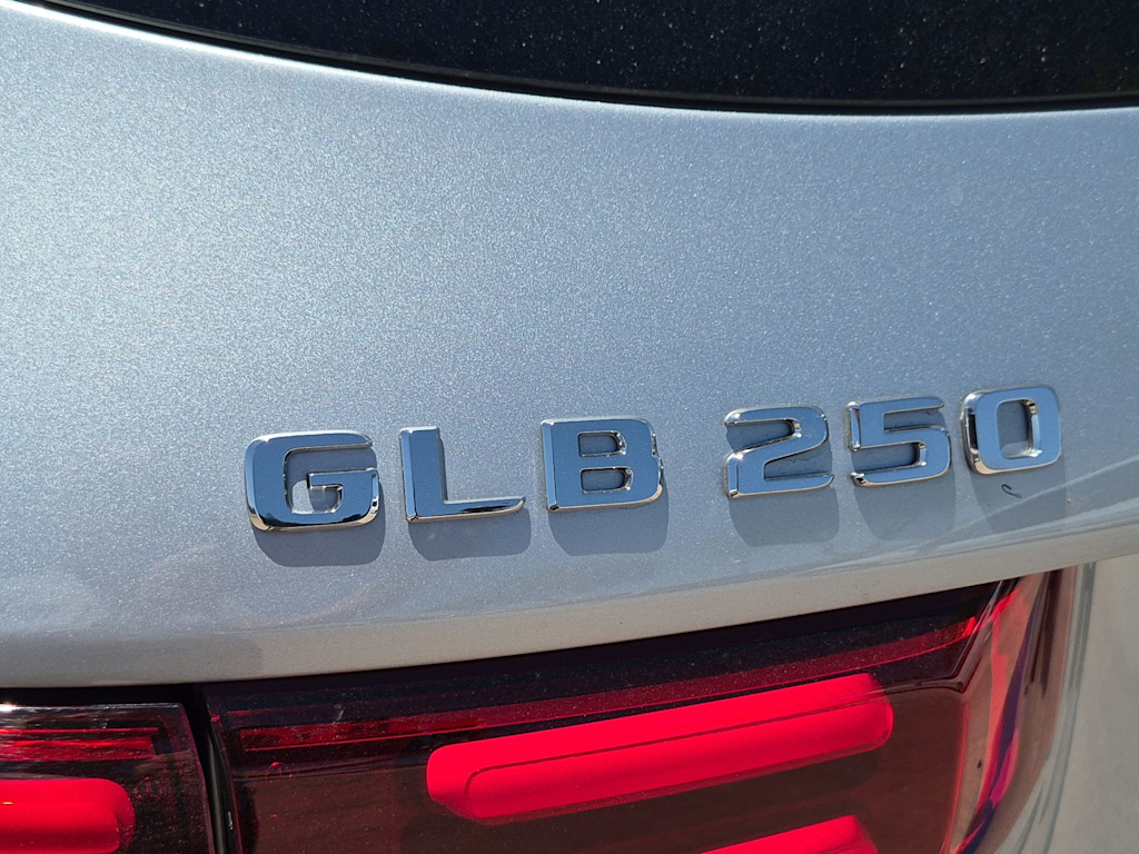Thumbnail: 2026 Mercedes-Benz GLB - 24