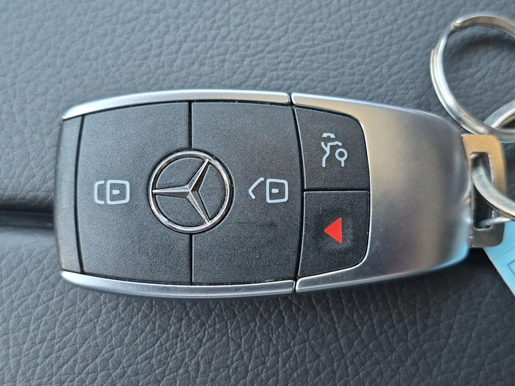 Thumbnail: 2026 Mercedes-Benz GLB - 18