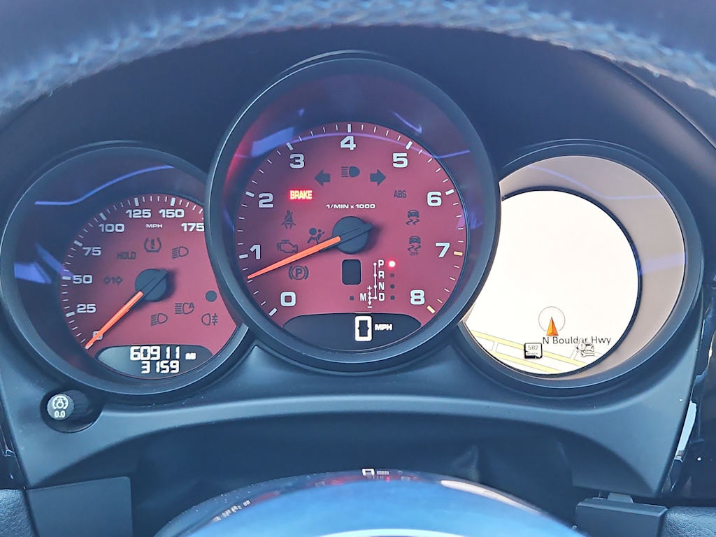 Thumbnail: 2017 Porsche Macan - 17