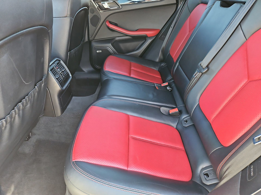 Thumbnail: 2017 Porsche Macan - 29