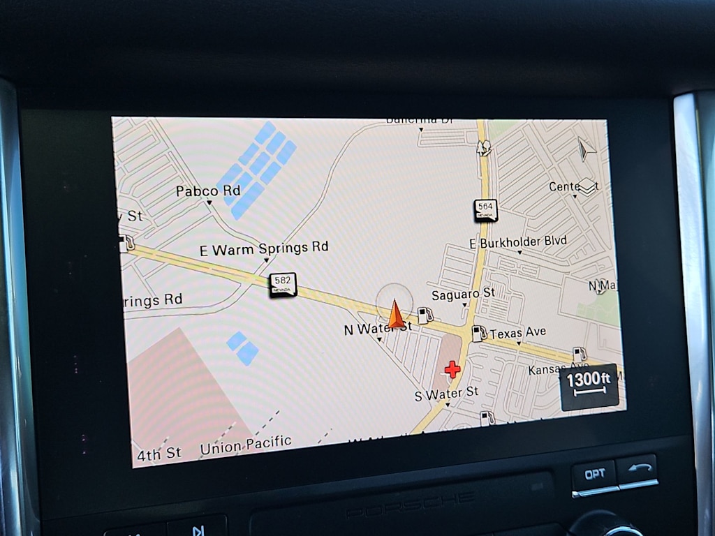 Thumbnail: 2017 Porsche Macan - 35