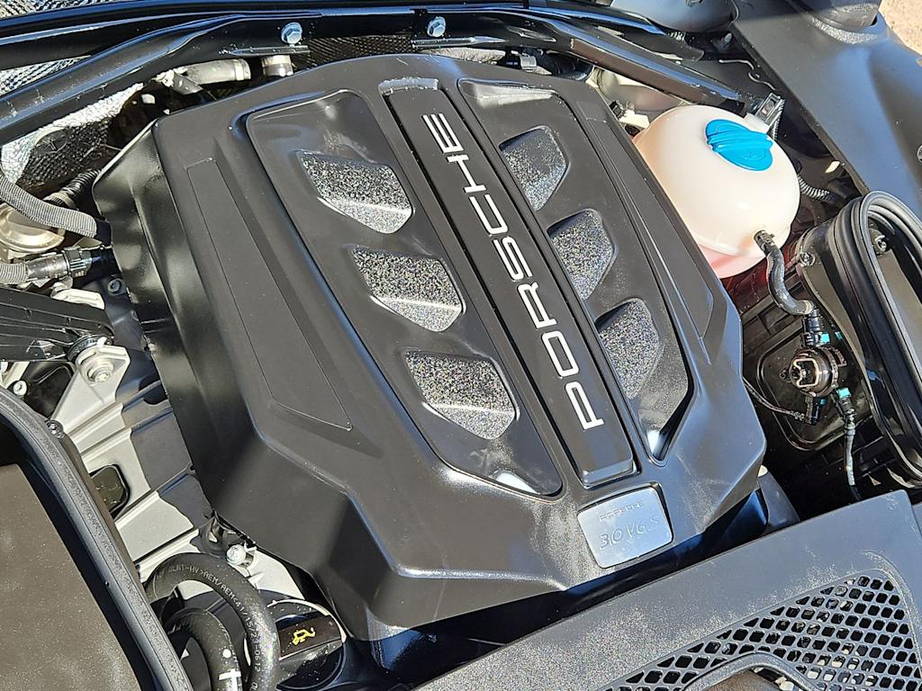 Thumbnail: 2017 Porsche Macan - 9