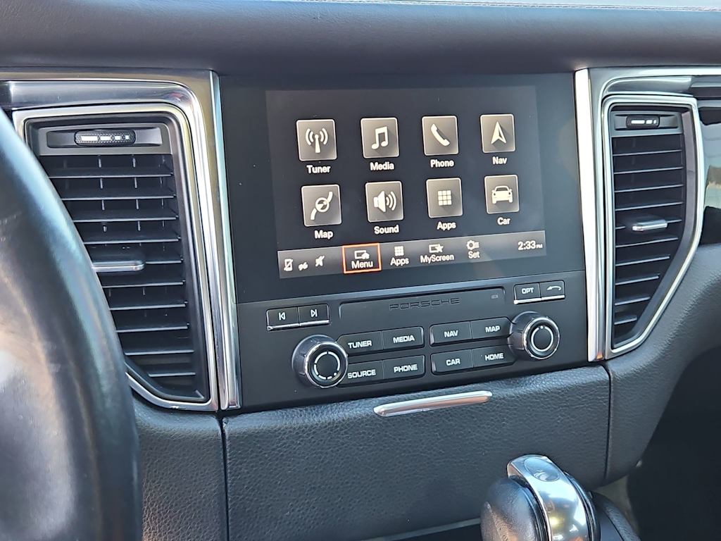 Thumbnail: 2017 Porsche Macan - 15