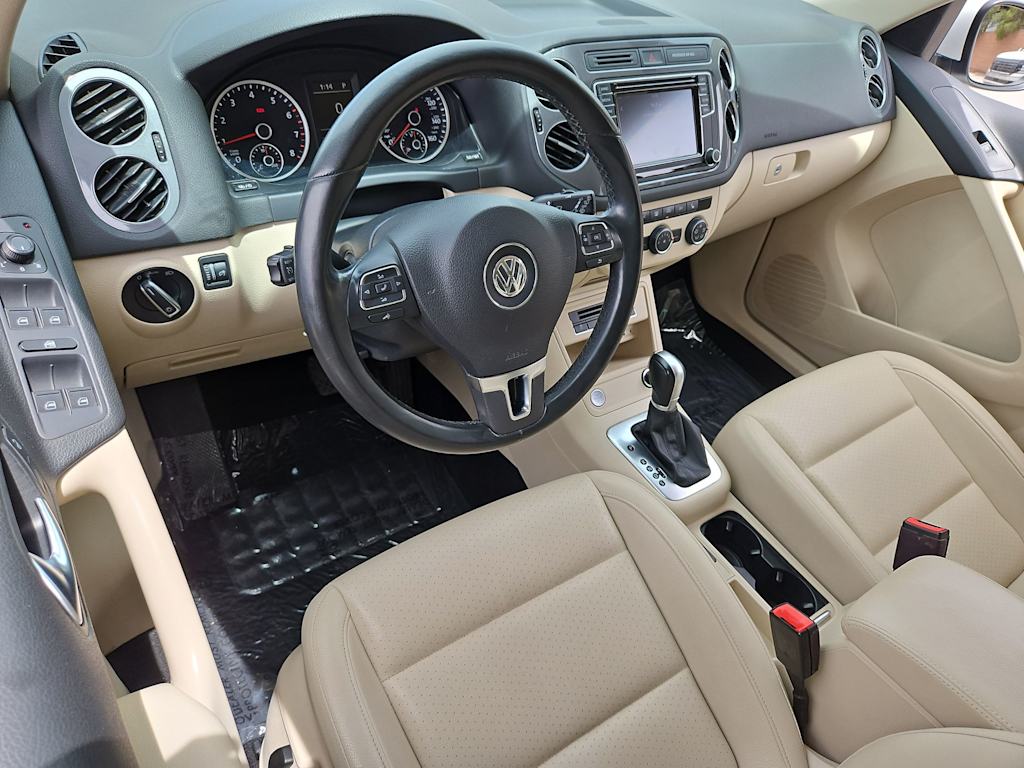 Thumbnail: 2017 Volkswagen Tiguan - 2
