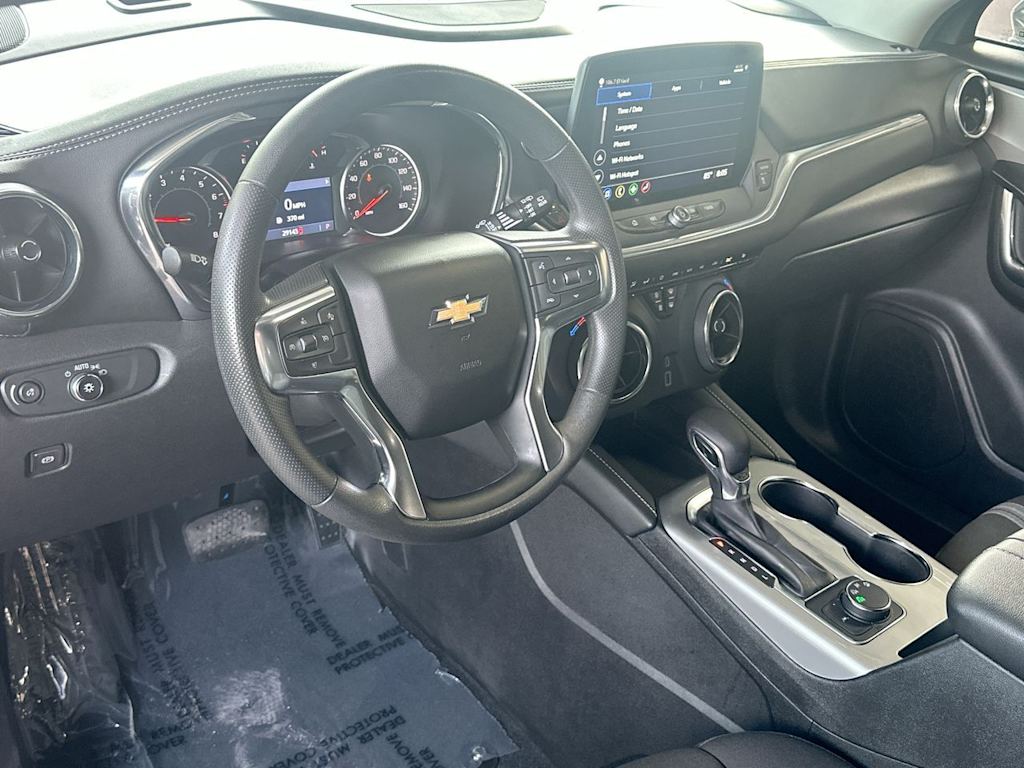 Thumbnail: 2025 Chevrolet Blazer - 2
