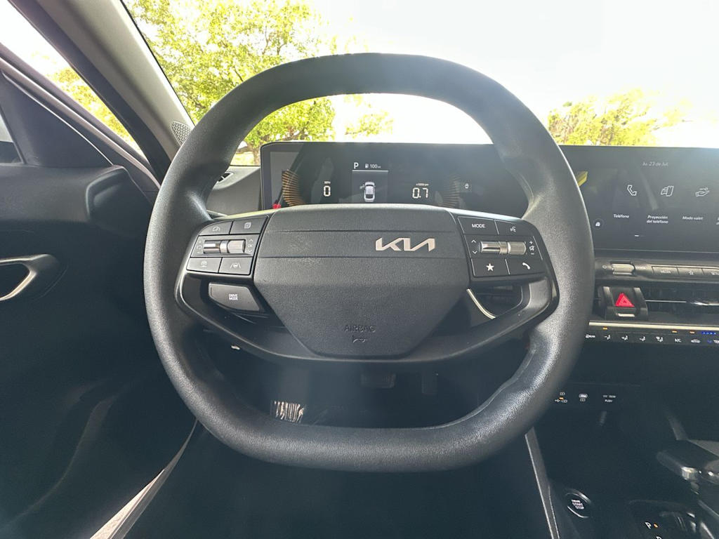 Thumbnail: 2025 Kia K4 - 10