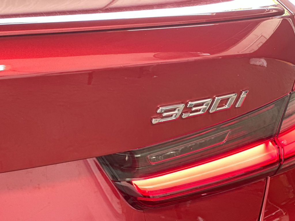 Thumbnail: 2026 BMW 3 Series - 7