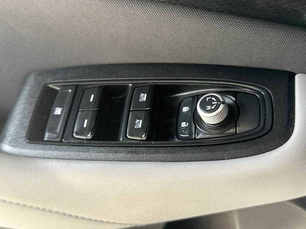 Thumbnail: 2025 Subaru Outback - 25