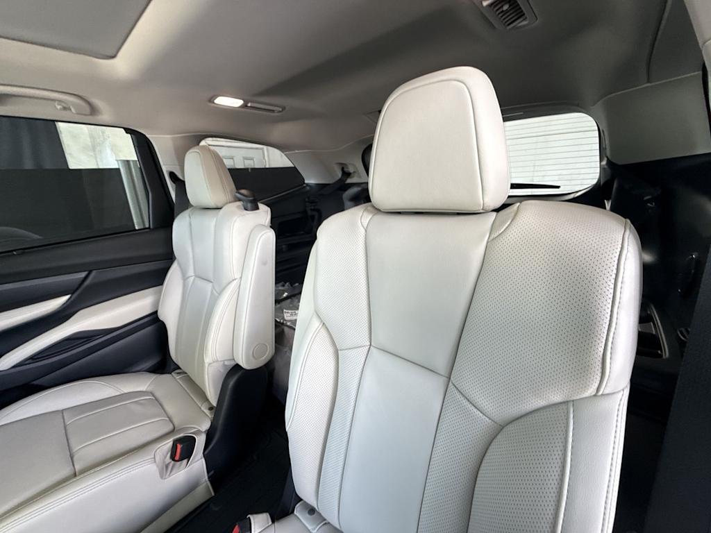 Thumbnail: 2026 Subaru Ascent - 12