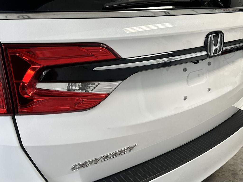 Thumbnail: 2023 Honda Odyssey - 7