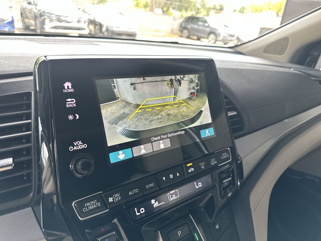 Thumbnail: 2023 Honda Odyssey - 26