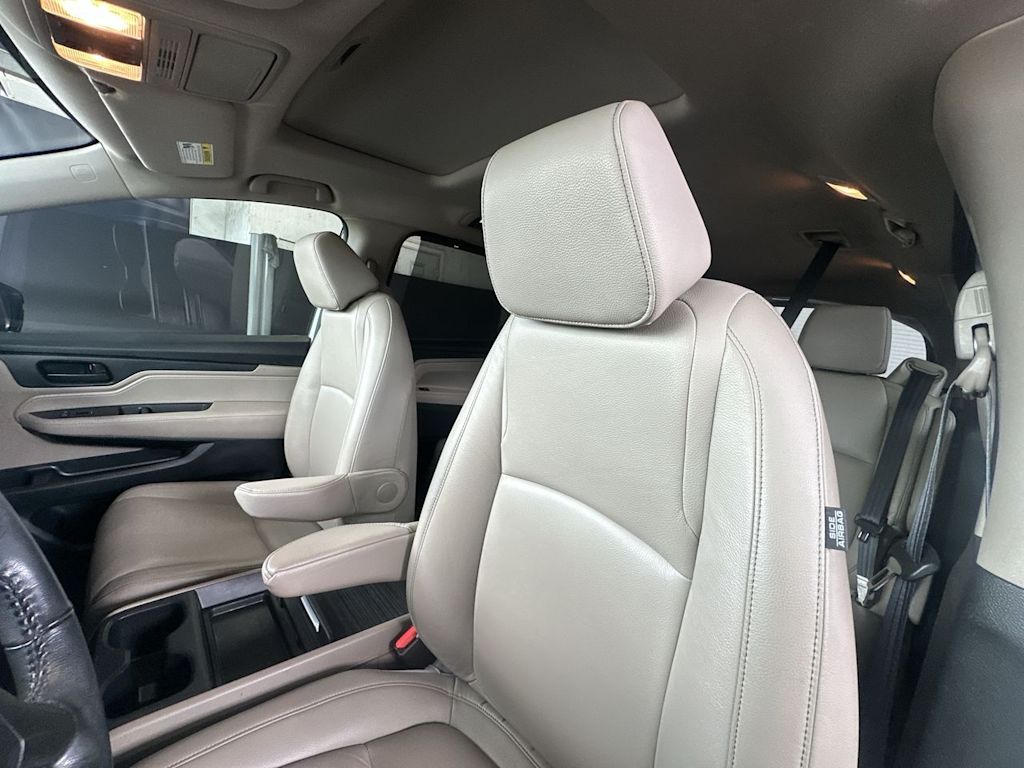 Thumbnail: 2023 Honda Odyssey - 11