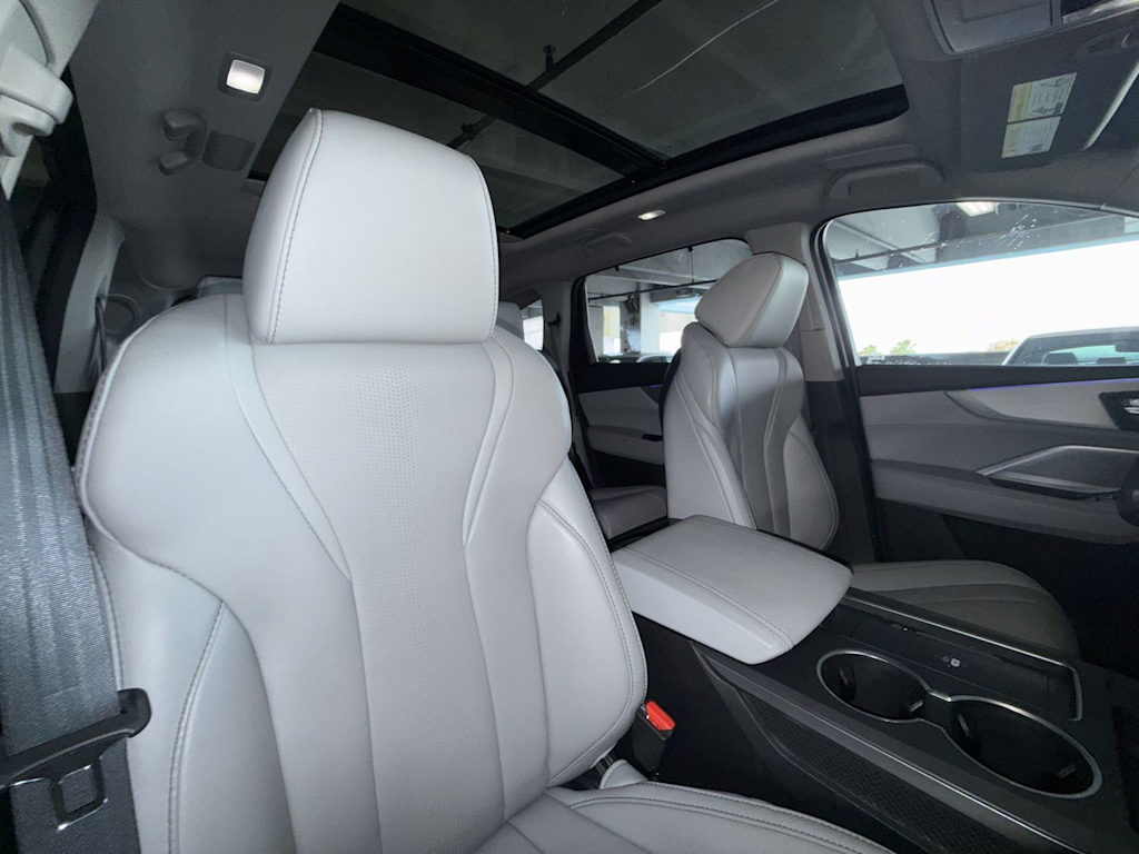 Thumbnail: 2025 Acura MDX - 12