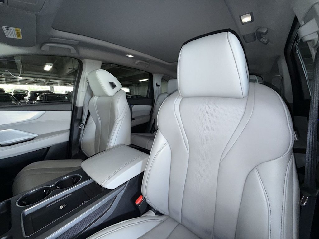 Thumbnail: 2025 Acura MDX - 11