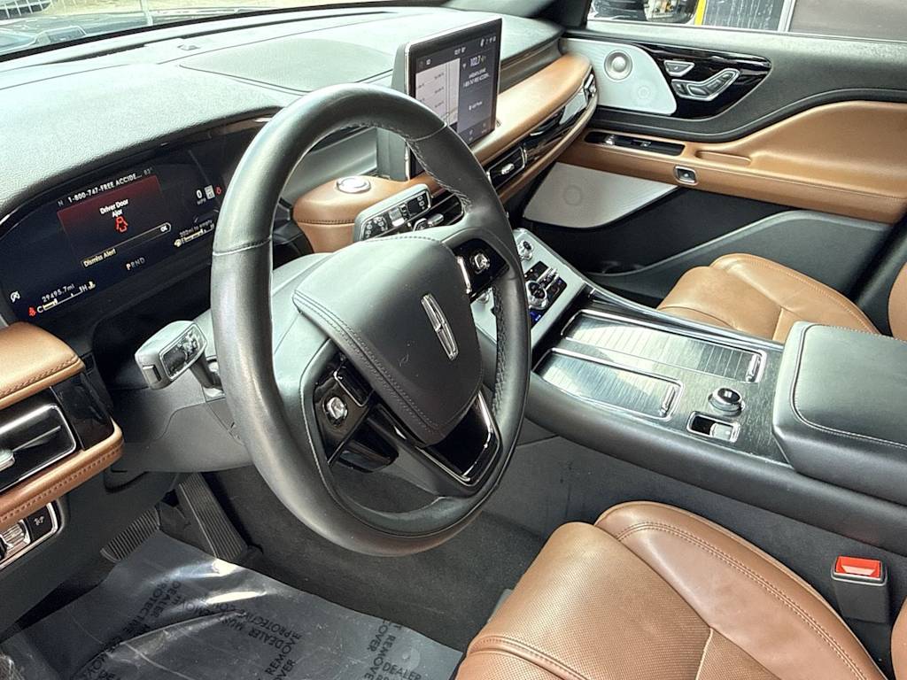 Thumbnail: 2024 Lincoln Aviator - 2